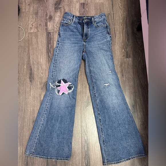 LEVI’S Flared Jeans - Picture 2 of 4